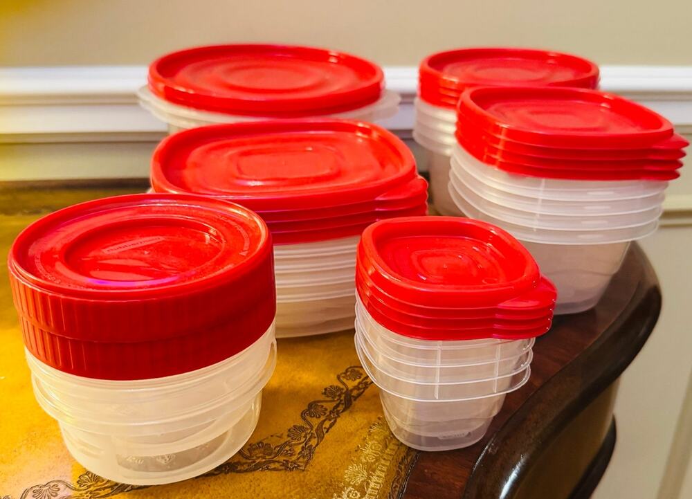 Rubbermaid TakeAlongs Food Storage Set NEW